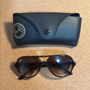 Ray-Ban Cats 5000 Classic sunglasses.  Lightly used.